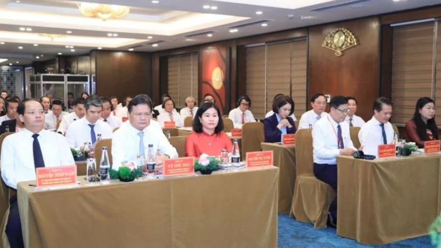 Hanoi opens Party work course for Vientiane officials